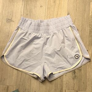 Vuori Cardiff Short- Periwinkle